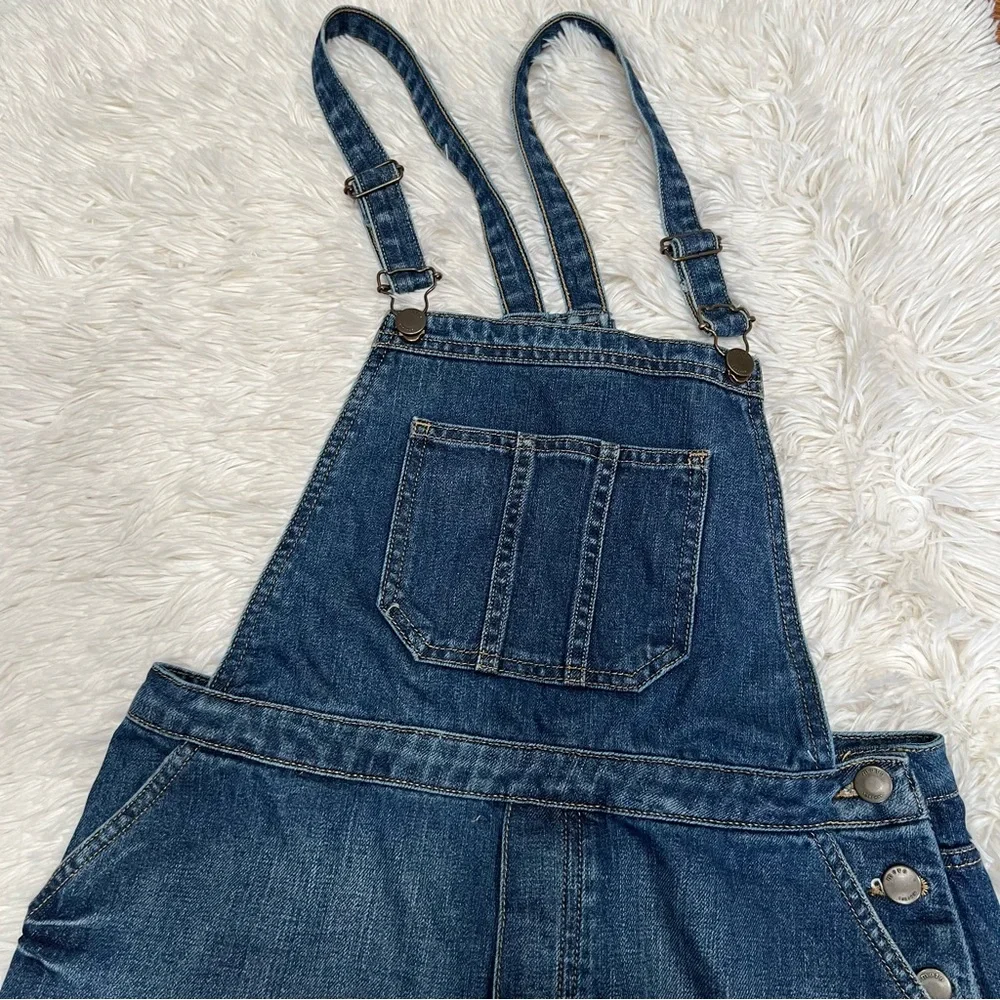 Topshop women overall denim shorts‎ size 6